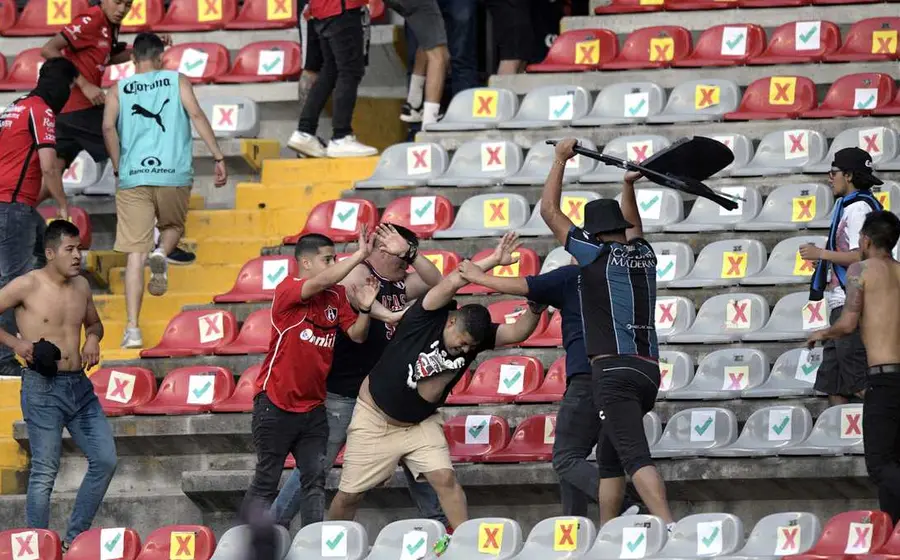 violencia-estadio-queretaro 