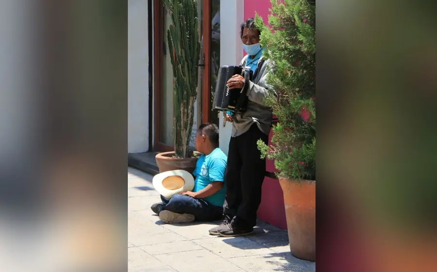 acordeonista_en_el_centro_de_oaxaca