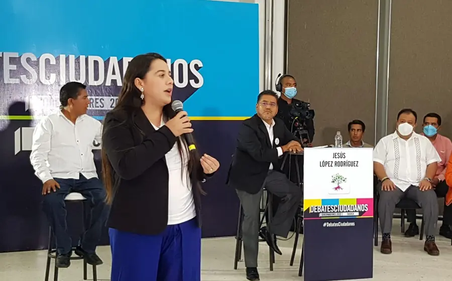 mujer-hablando 
