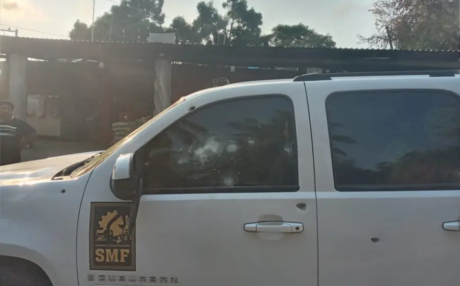 camioneta_atacada