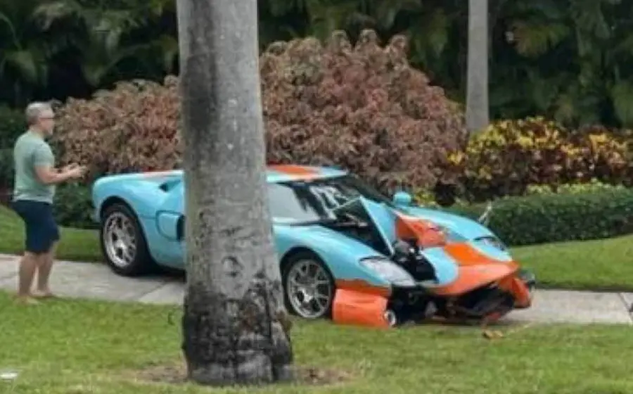 Ford GT