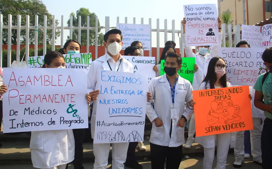 médicos_protestando