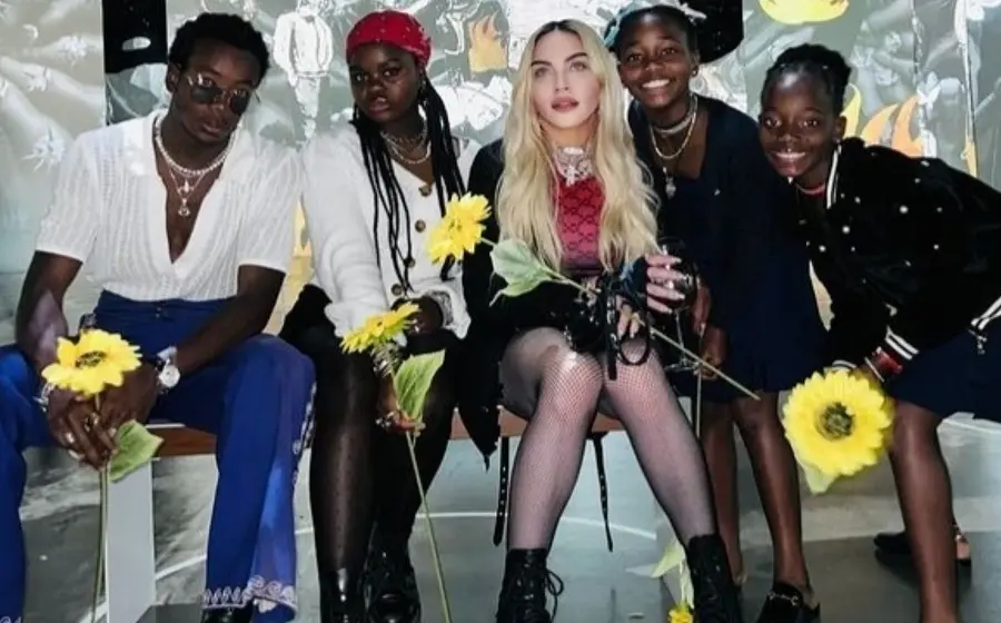 Madonna y su familia