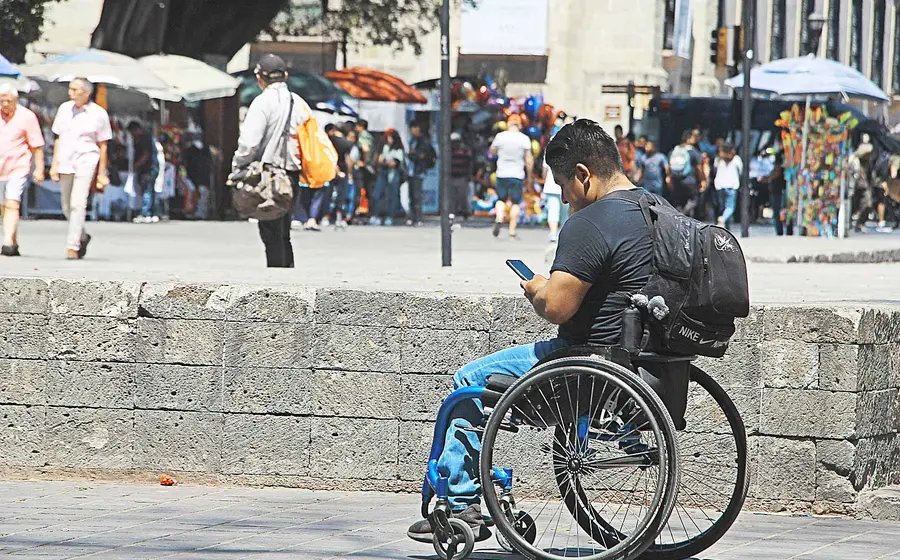 persona-en-silla-de-ruedas