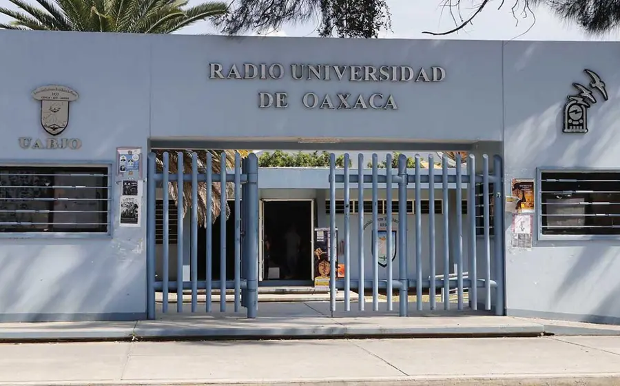 radio-universidad 