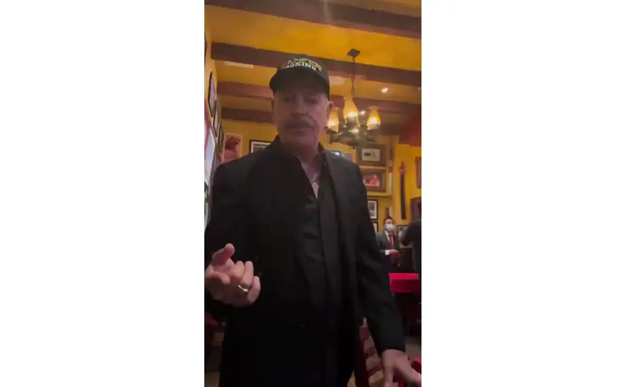 Ataca al Canelo