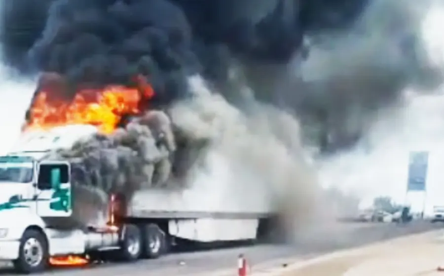 trailer_incendiado