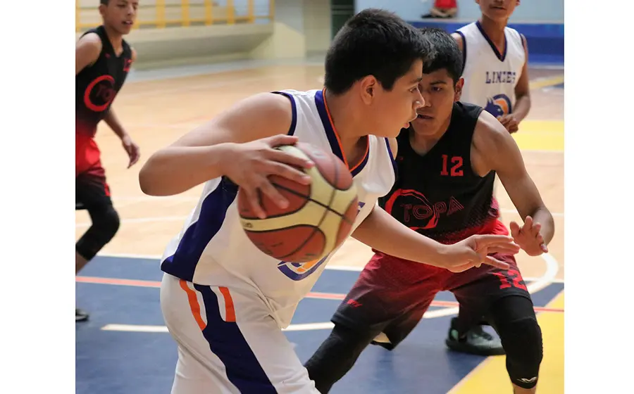 Las acciones se desarrollaron en canchas universitarias.
