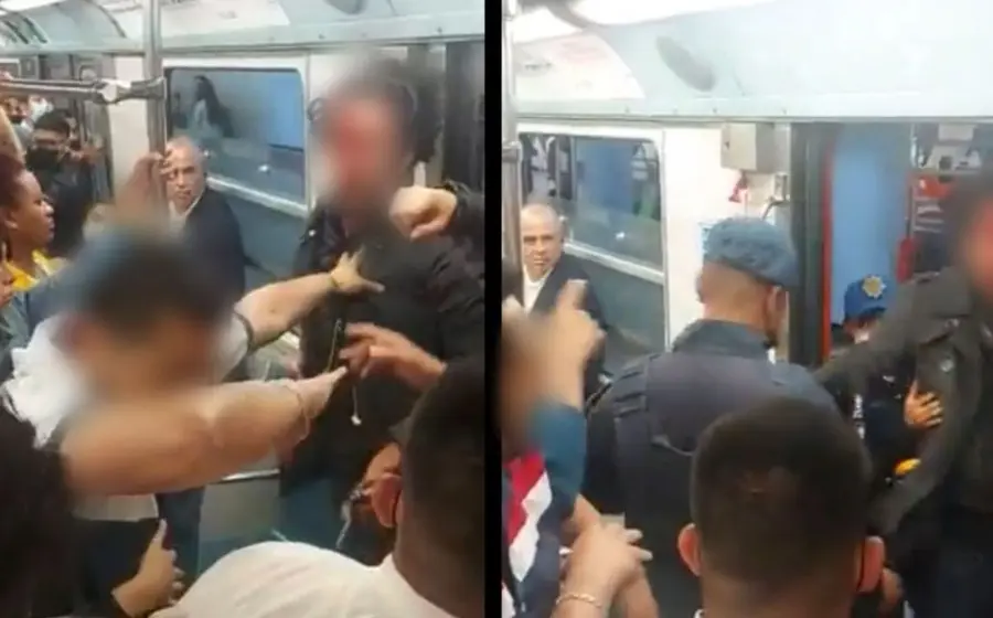 En el video se ve a ambos individuos intercambiar insultos y forcejear, mientras que el resto de las personas intenta terminar con la disputa.