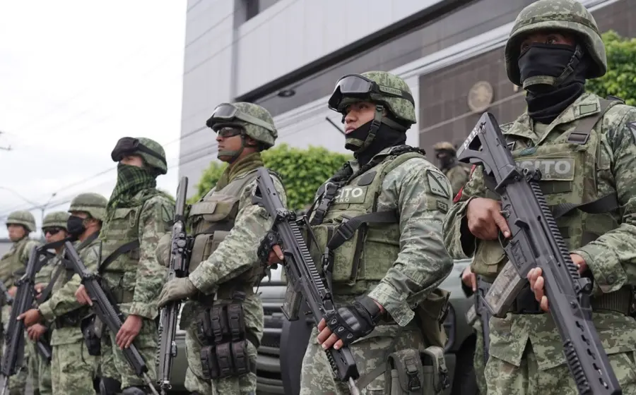 El proyecto para que las fuerzas armadas sigan en las calles llega acompañado de 20 votos aprobatorios.