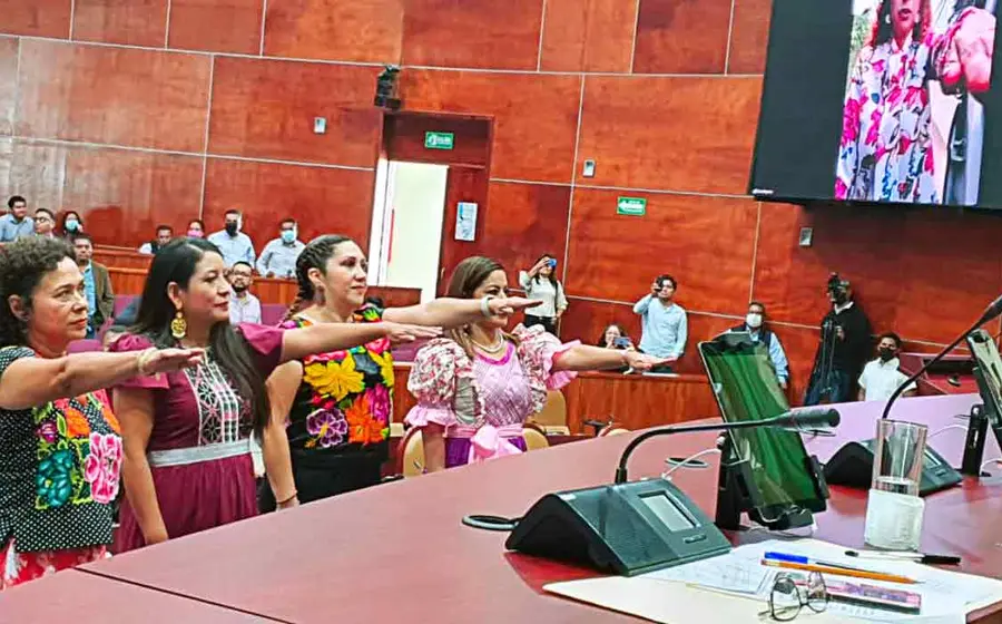 toma-de-protesta