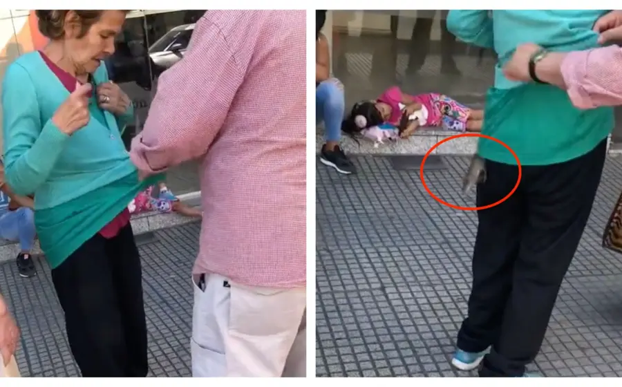 La rata trepó entre la ropa de una mujer mientras esta última esperaba en la fila de un banco.  