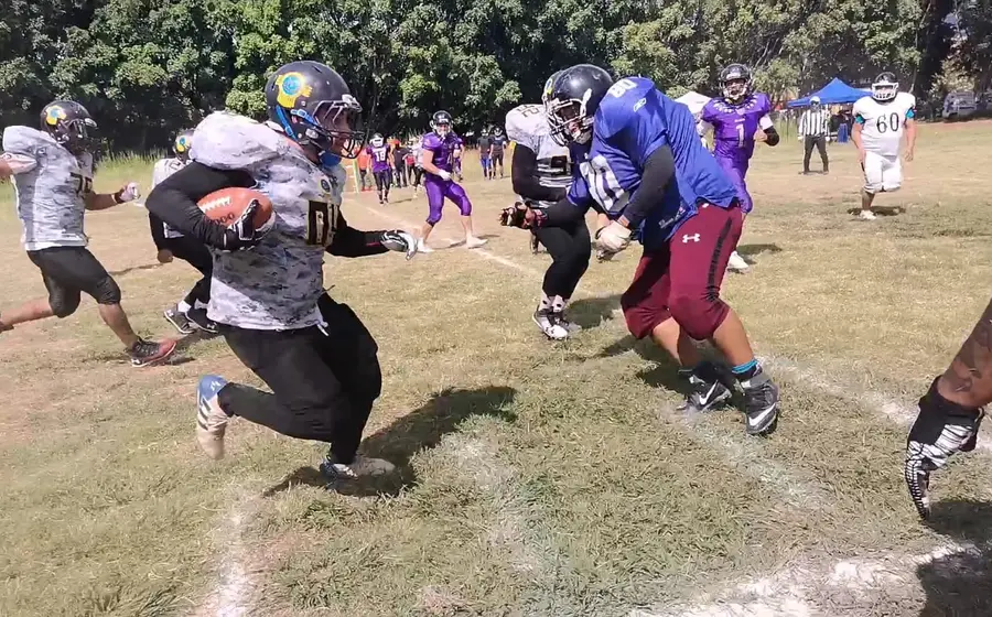  Indios y Cuervos disputaron el mejor partido de la semana tres de la Liga de Futbol Americano Arena de Oaxaca.