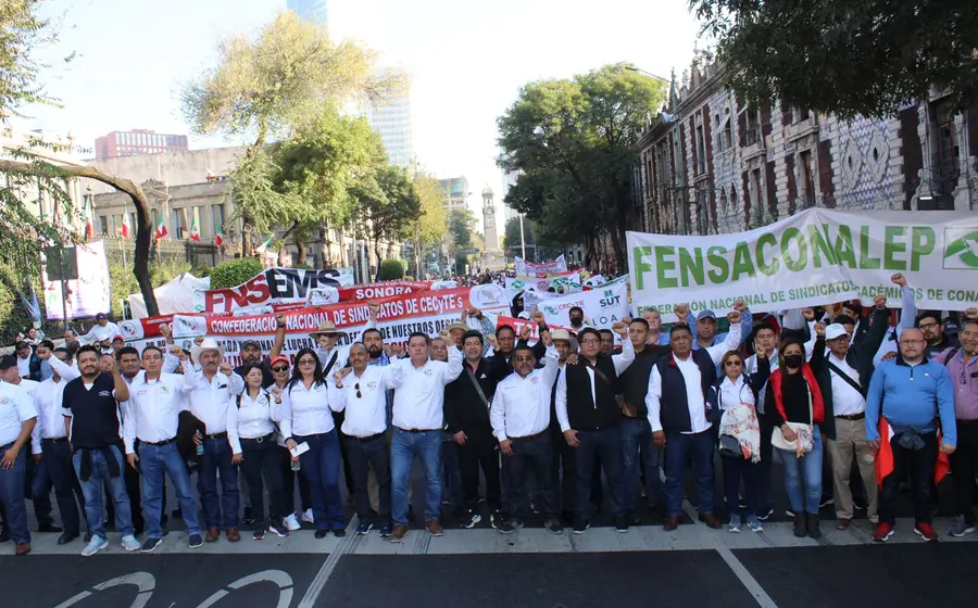 Buscan obtener respuestas a sus reclamos sobre el proceso de homologación y promoción docente, así como la recategorización de los trabajadores administrativos del STSCECyTEO.