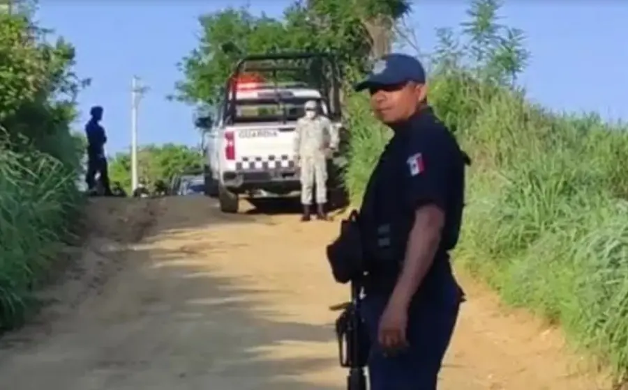 policia-en-terreno