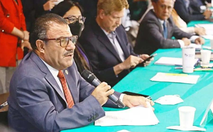 diputado-hablando