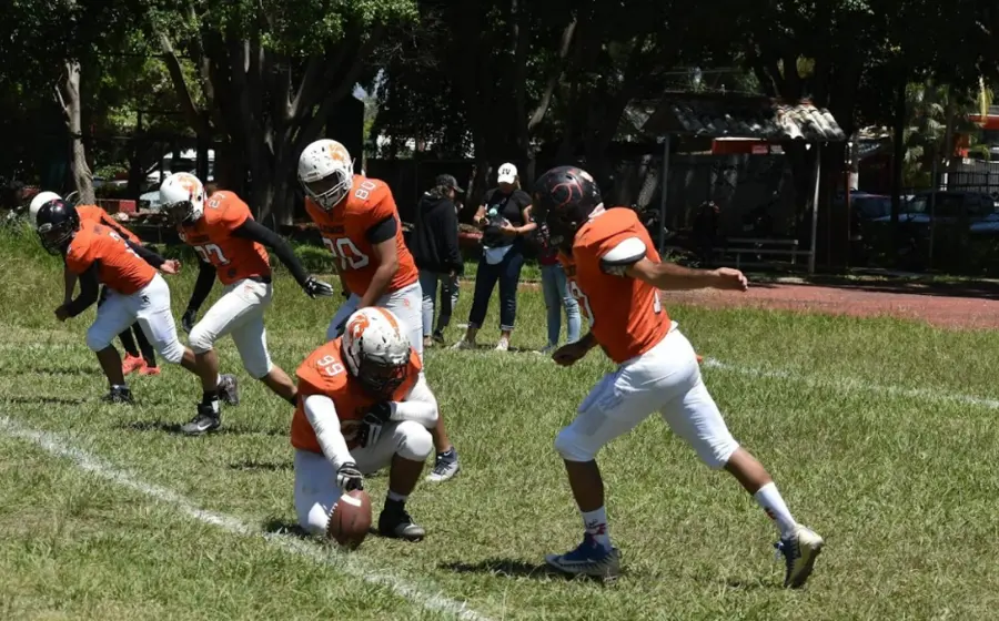 jugadores-de-futbol-americano