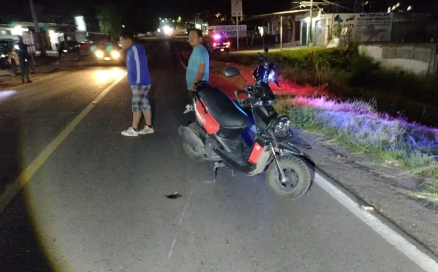 moto-personas-noche