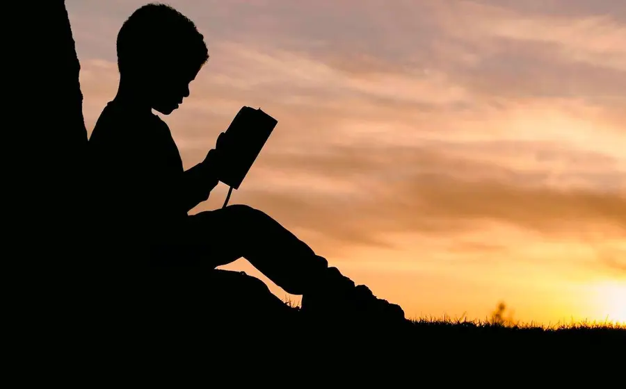 niño-leyendo 