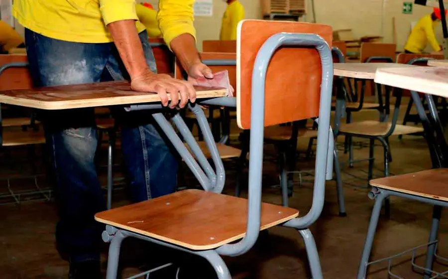 silla-de-salon-de-clases