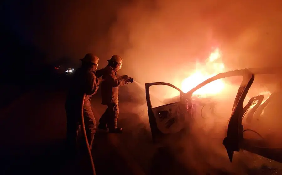 auto-incendiado 
