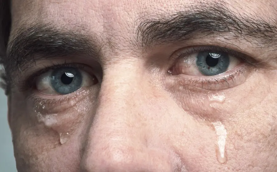 hombre-llorando