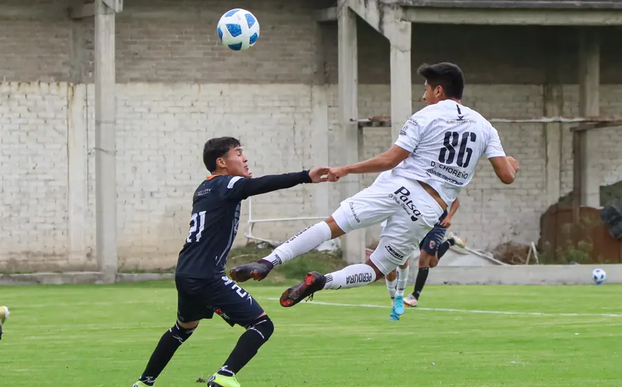 Kevin Loera fue la figura al conseguir dos goles 