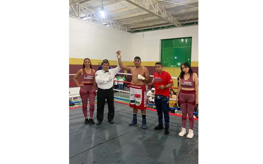 Aldo “El Monstruo” Luis salió con el brazo en alto