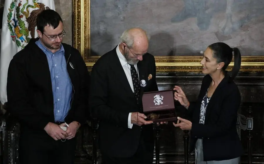 Sheinbaum-y-Assange