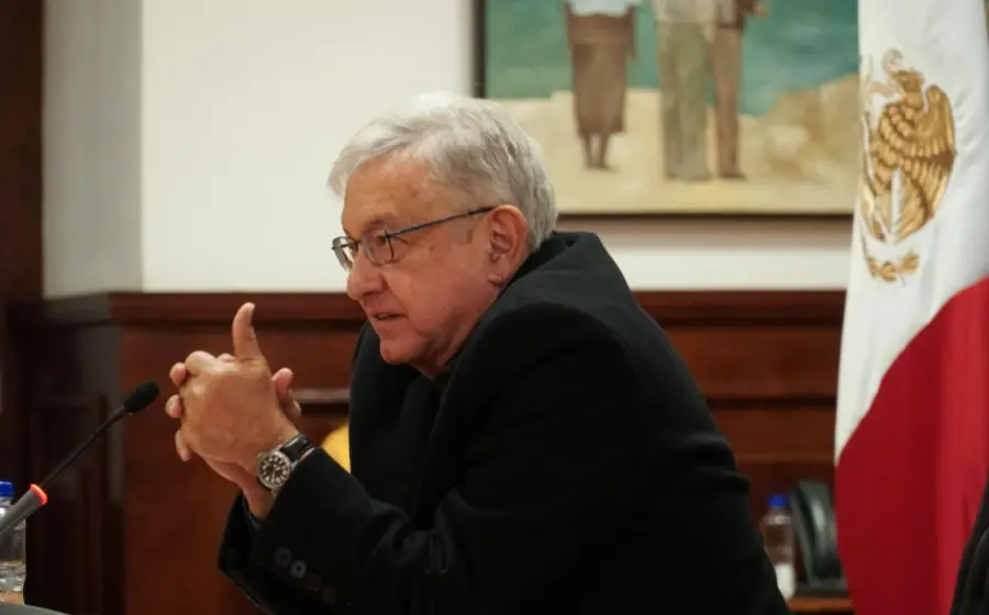 amlo_de_perfil