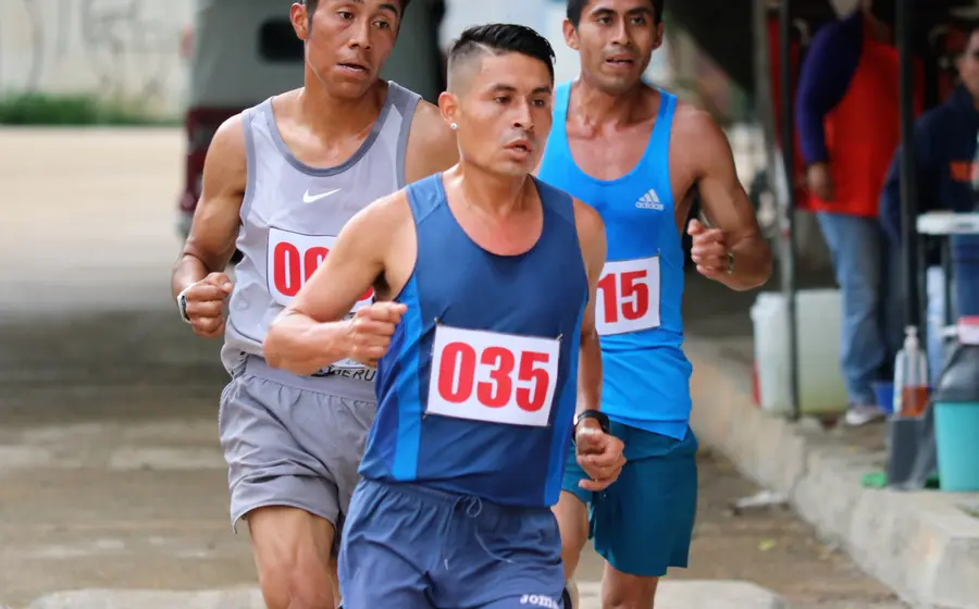 personas-corriendo-carrera