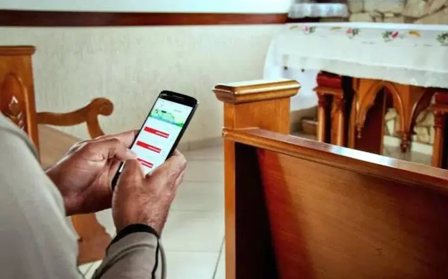 celular-iglesia 