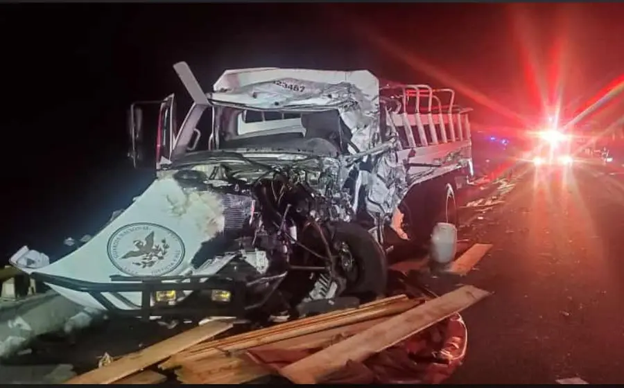 auto_destrozado