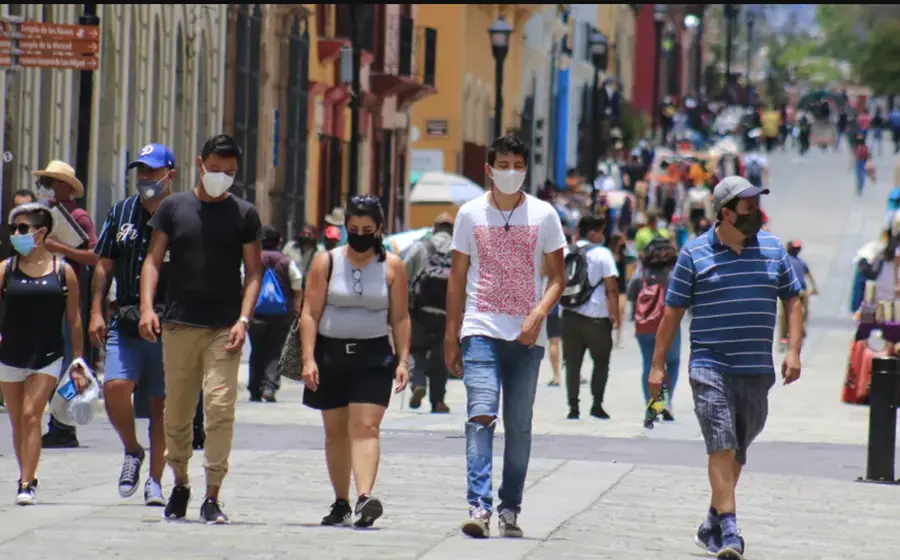 La mitad de mexicanos separa dinero para pago de deudas