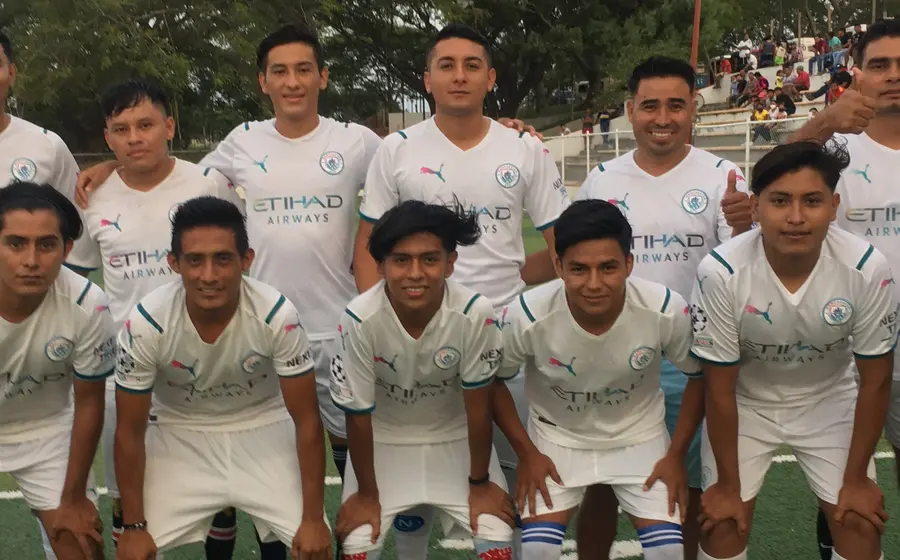 equipo-posando