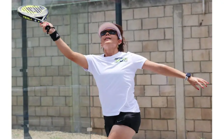 jugadora_de_padel