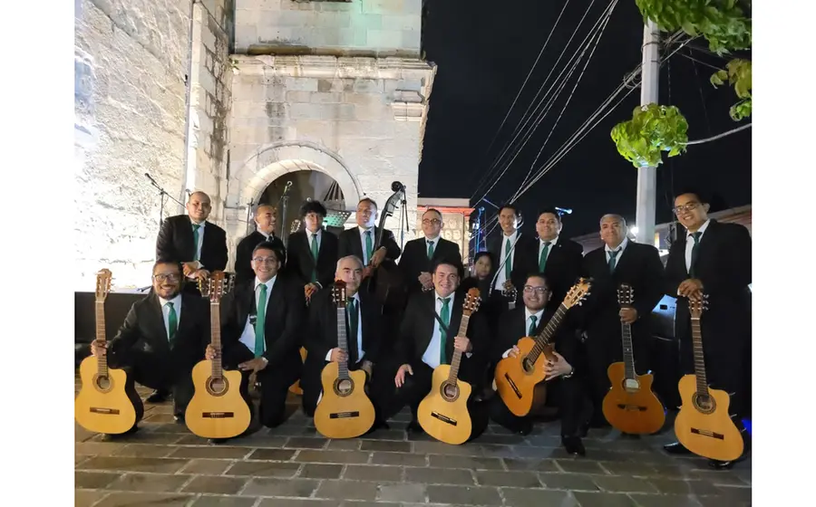 La rondalla tiene más de 40 años de trayectoria