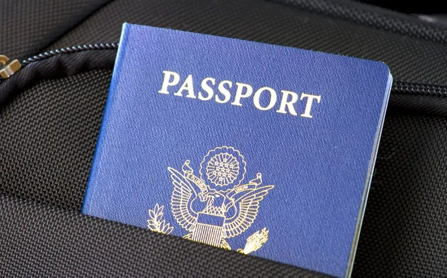 documento_migratorio_falso