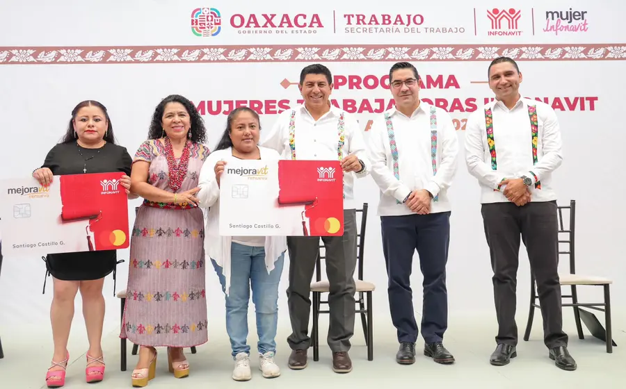 Salomón Jara en conferencia