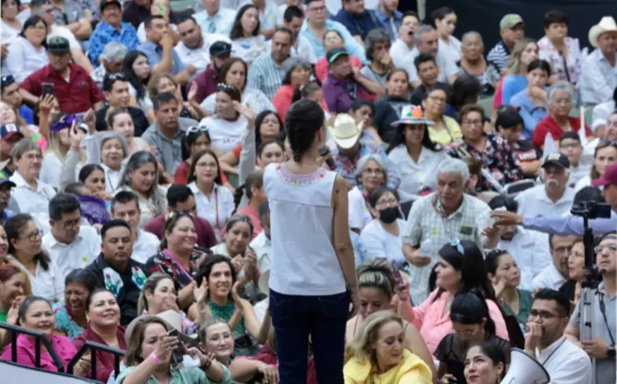 Claudia Sheinbaum en su recorrido por el país