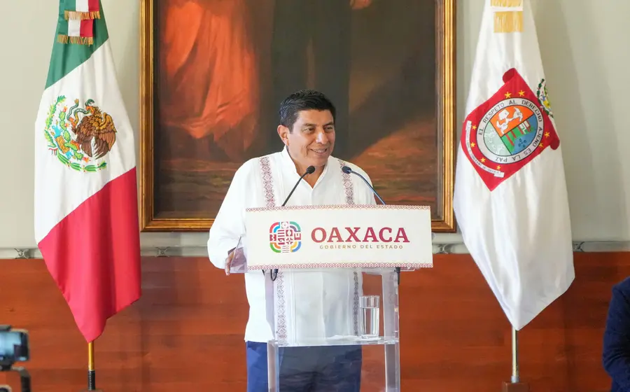 Salomón Jara en conferencia