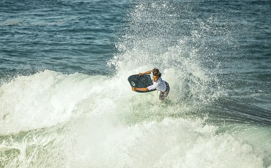 surfistas-puerto-mar-playa7