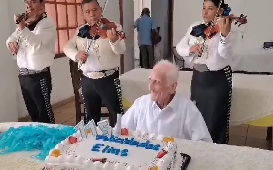 don_elias_cumple_115_años