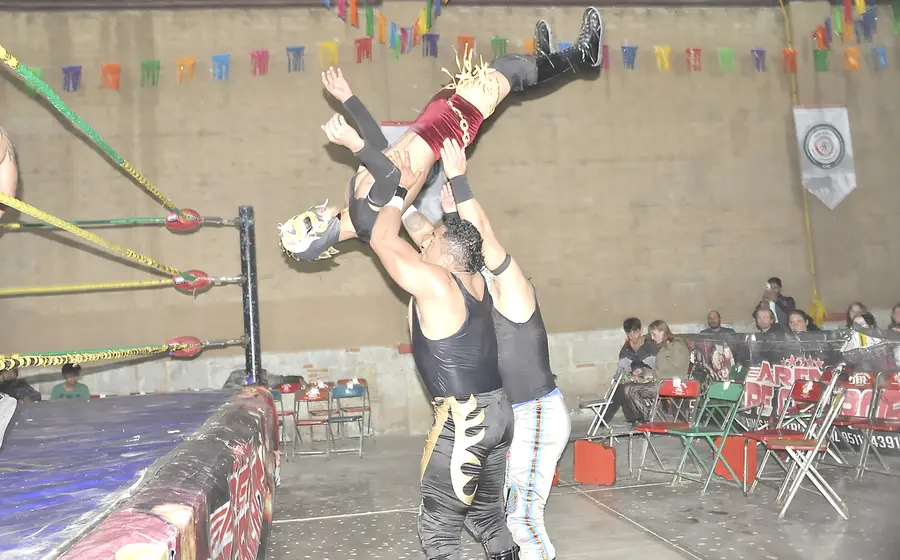 lucha-uno