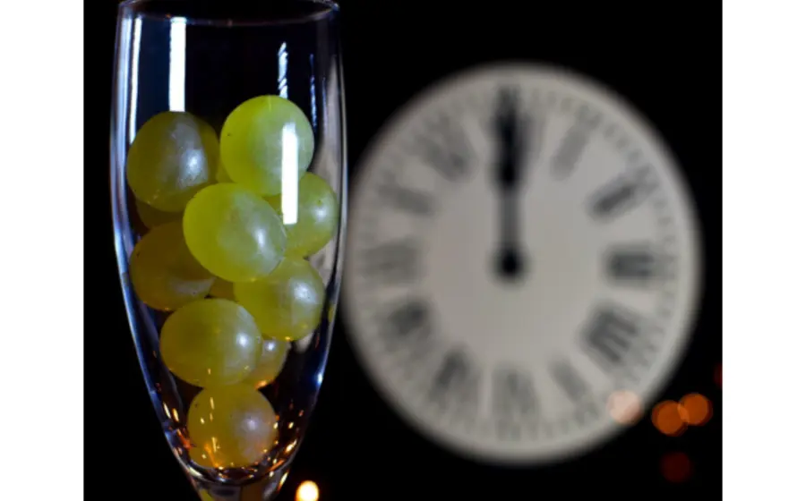 uva-fin-reloj