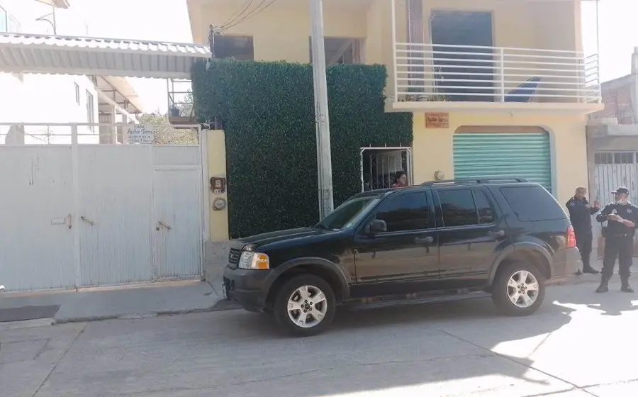ladron_estereo_camioneta_0