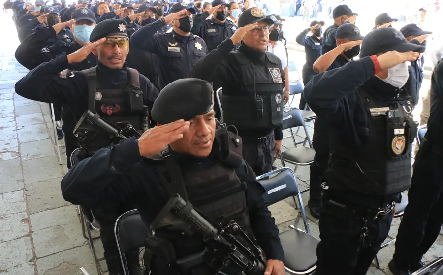 policias