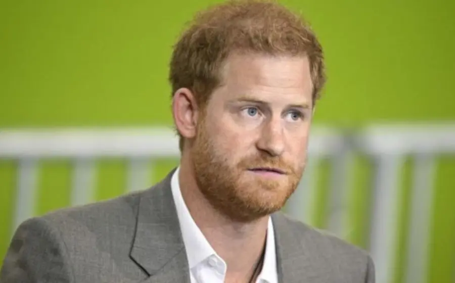 Harry reconoce que consumía cocaína a los 17 años de edad.