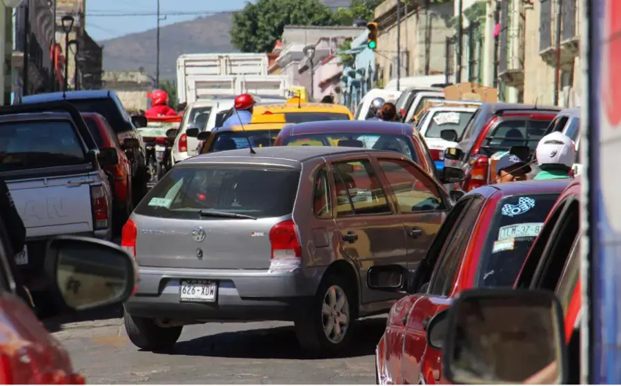 vehiculos_circulando_calle