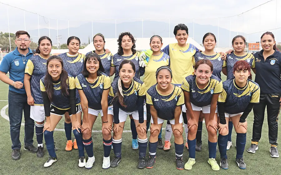 equipo _futbol_bardas_femenil_uabjo